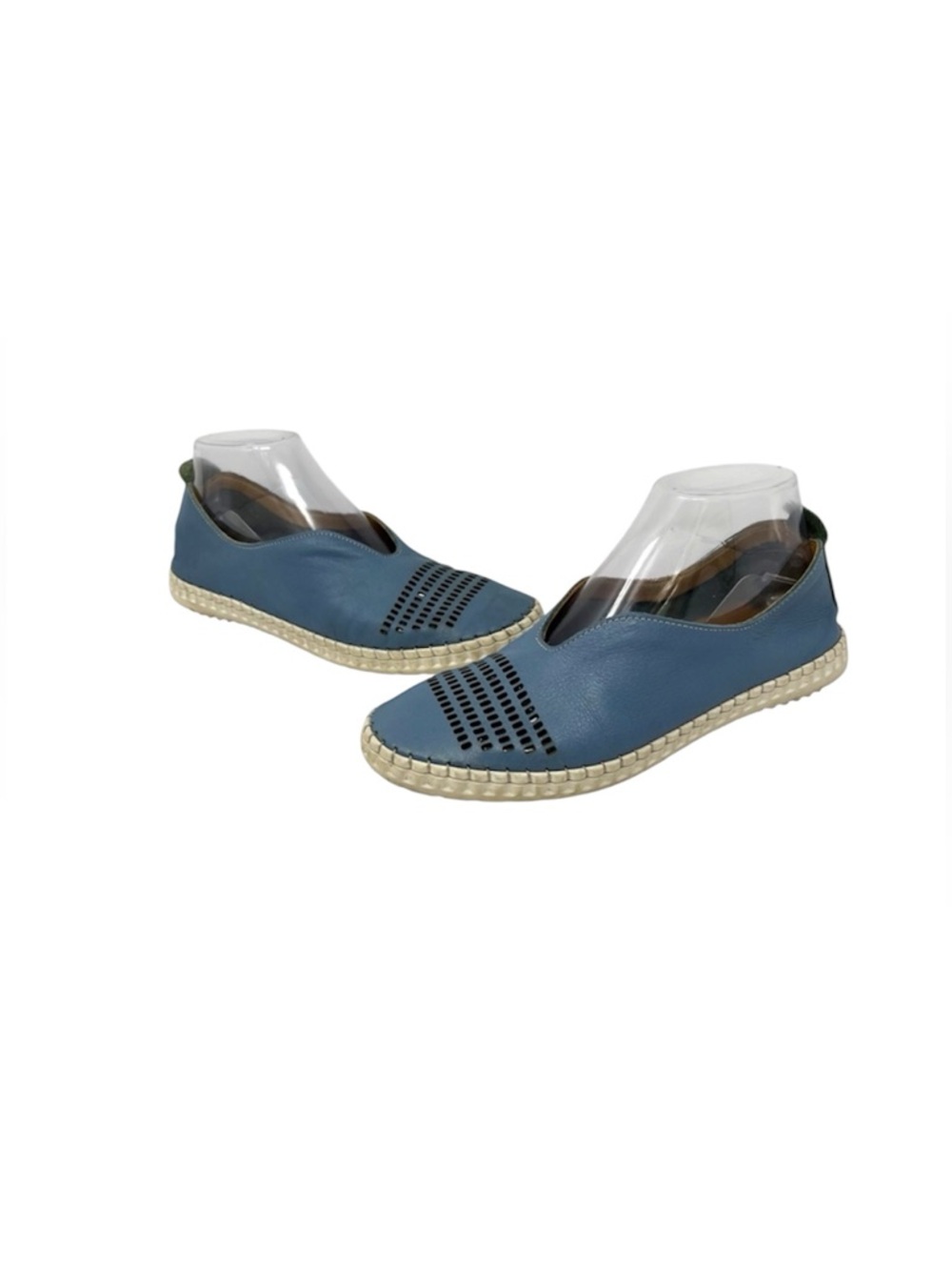 Bueno Dubai Perforated Leather slip-on flat EU 38